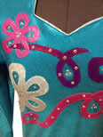 Daisy on Turquoise